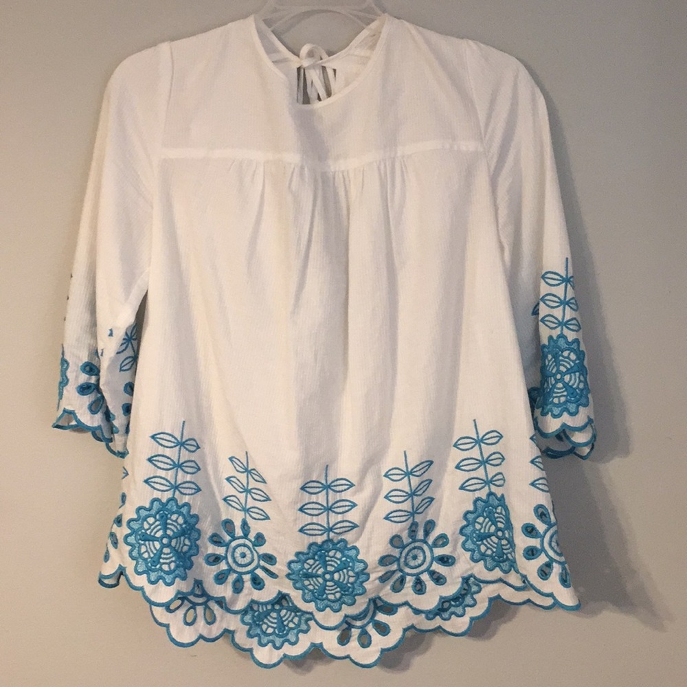 Crown and Ivy top